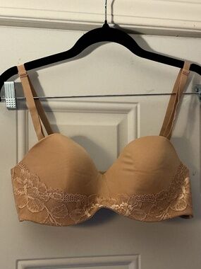 Victoria's Secret Body by Victoria Lined Convertible Strapless Bra size 34D